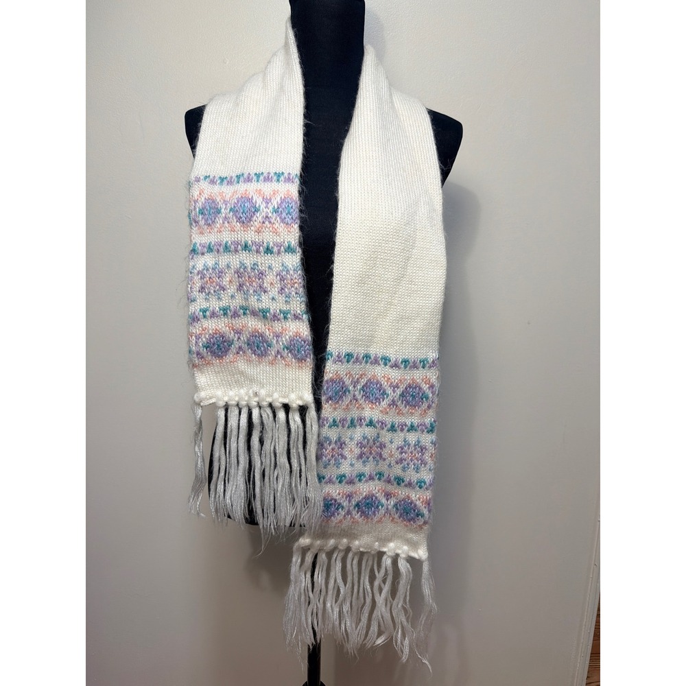 Vintage cottagecore Fair Isle Knit Fringe Scarf White Purple Pastel Nordic